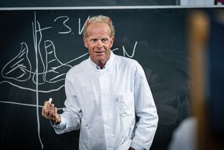 Professor Dr. Joerg Stehle